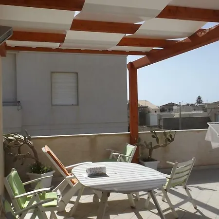 Kamarina Apartment *
